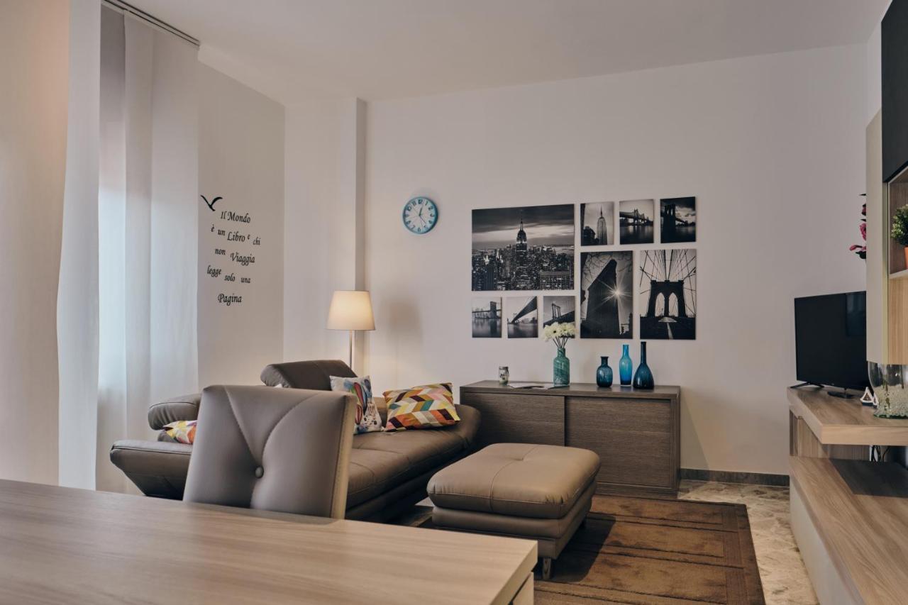 Asariel Splendido Appartamento Vista Mare E Centro Storico Brindisi Exterior photo
